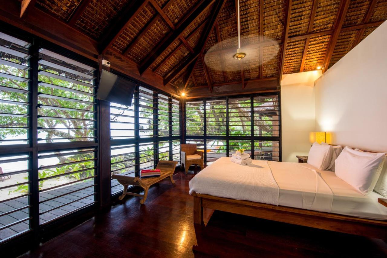 Barrier Beach Resort Luganville Exterior foto