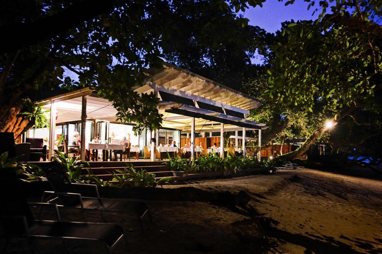 Barrier Beach Resort Luganville Exterior foto