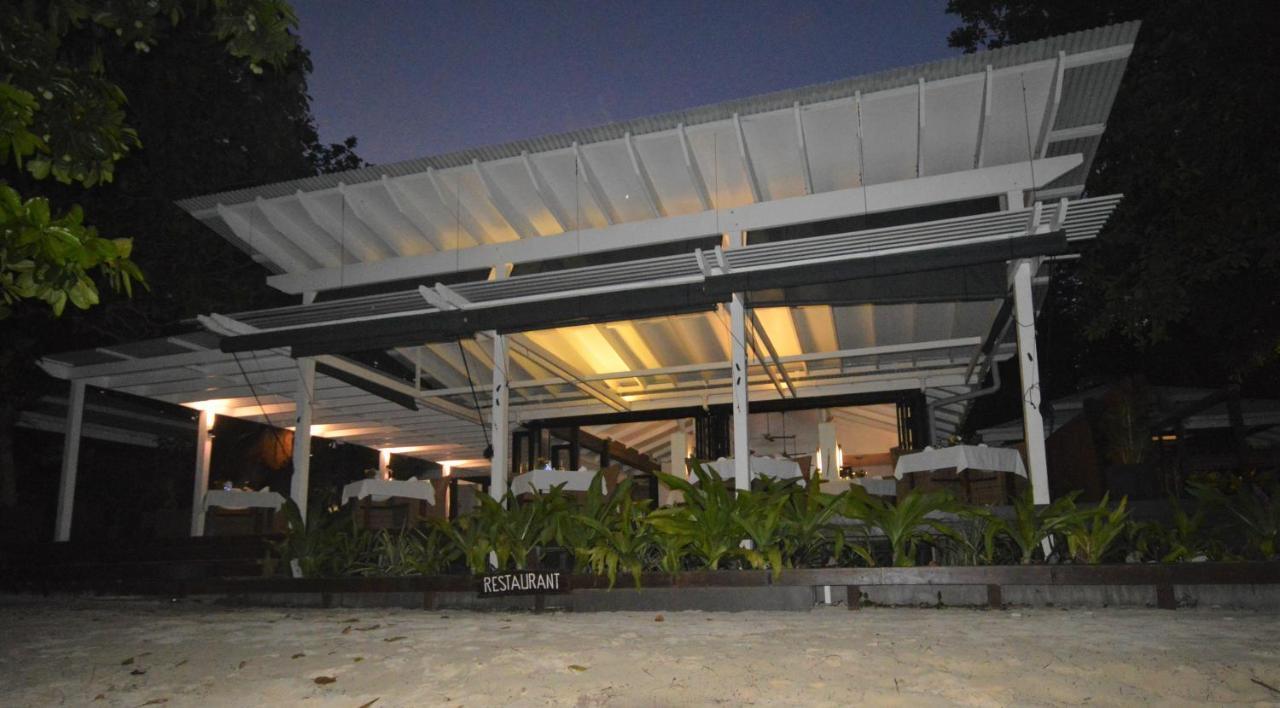 Barrier Beach Resort Luganville Exterior foto
