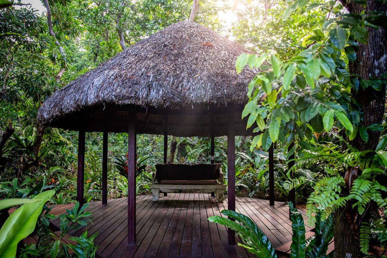 Barrier Beach Resort Luganville Exterior foto