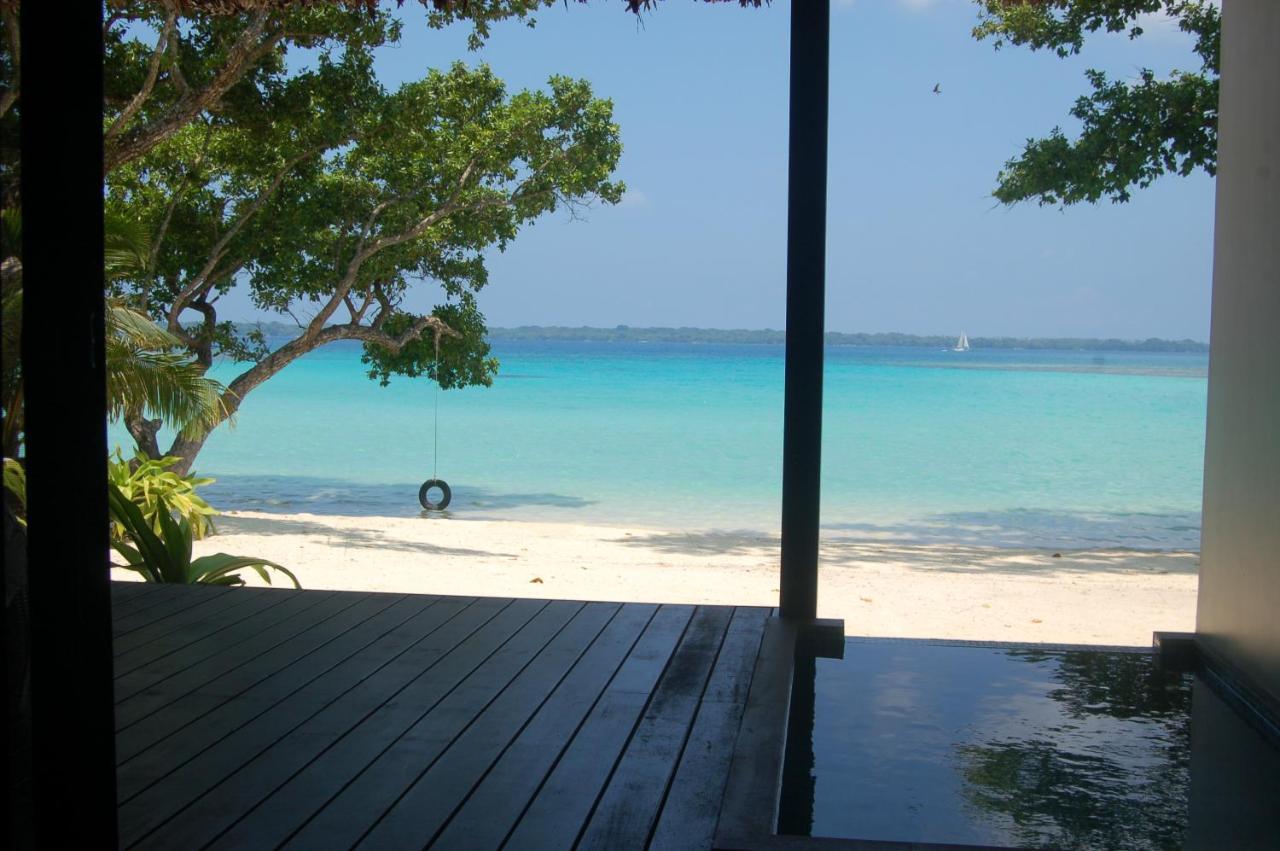 Barrier Beach Resort Luganville Exterior foto