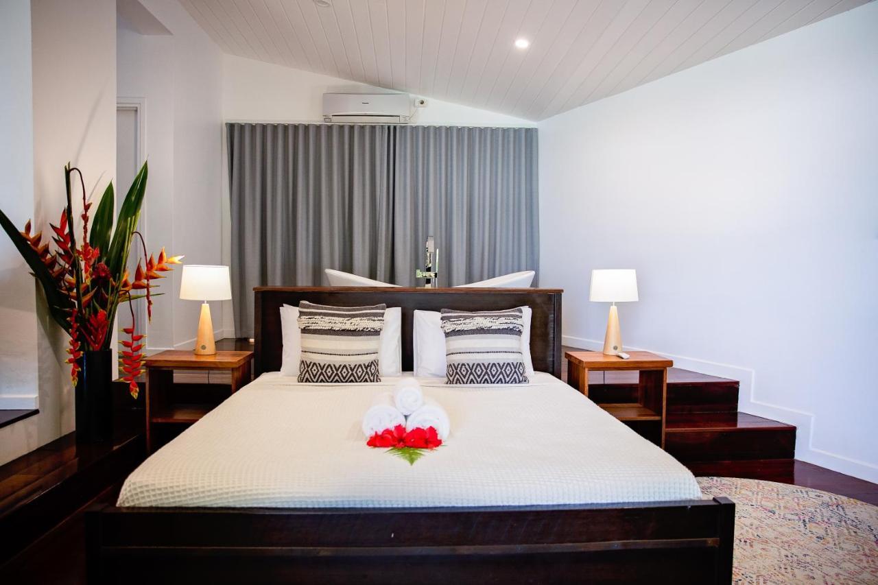 Barrier Beach Resort Luganville Exterior foto
