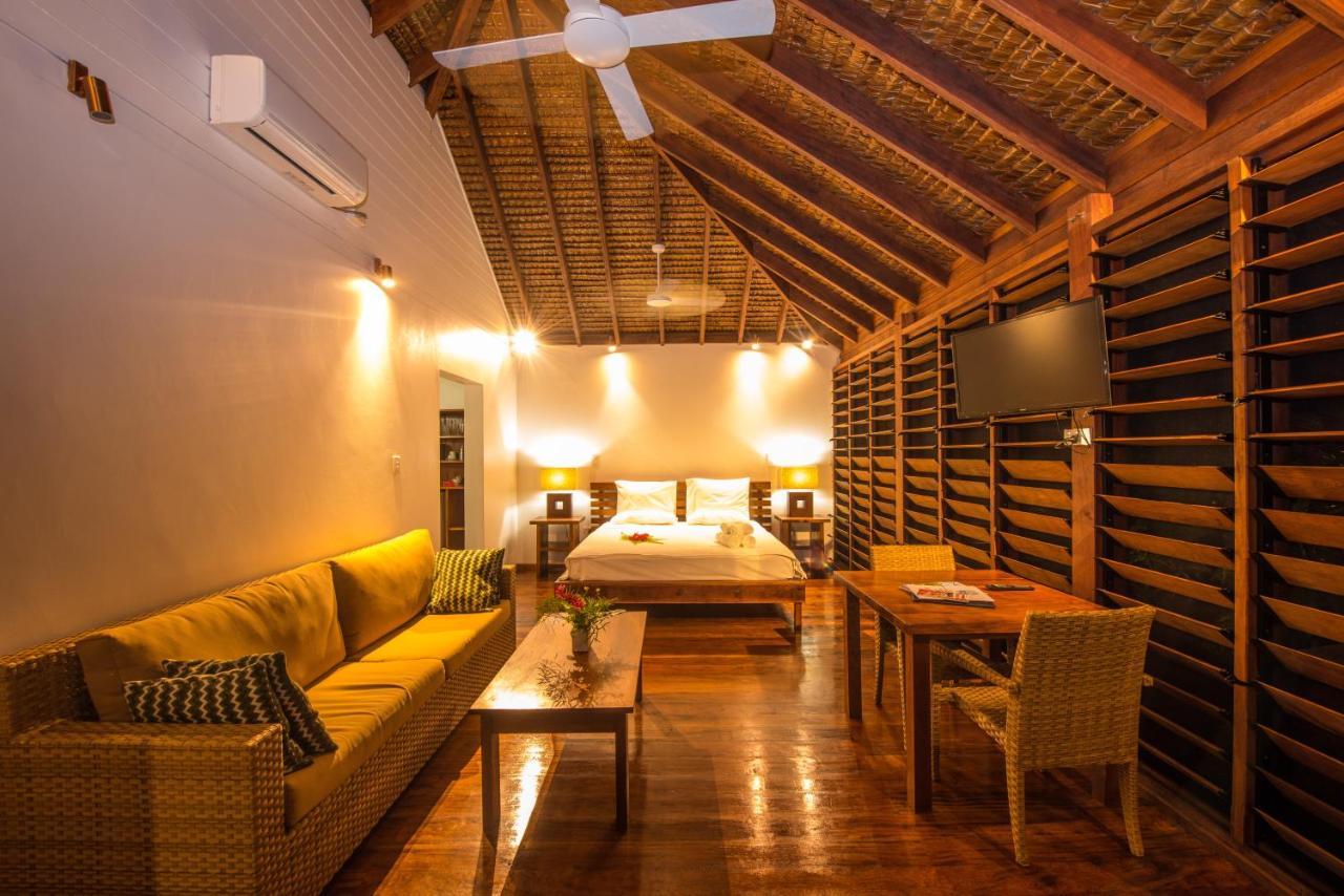 Barrier Beach Resort Luganville Exterior foto